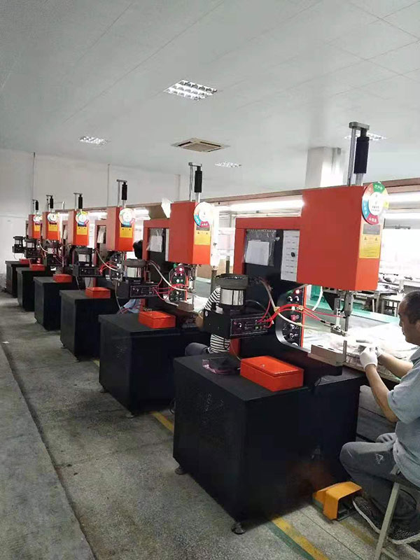 智能壓鉚機:詳細介紹智能壓鉚機的概念